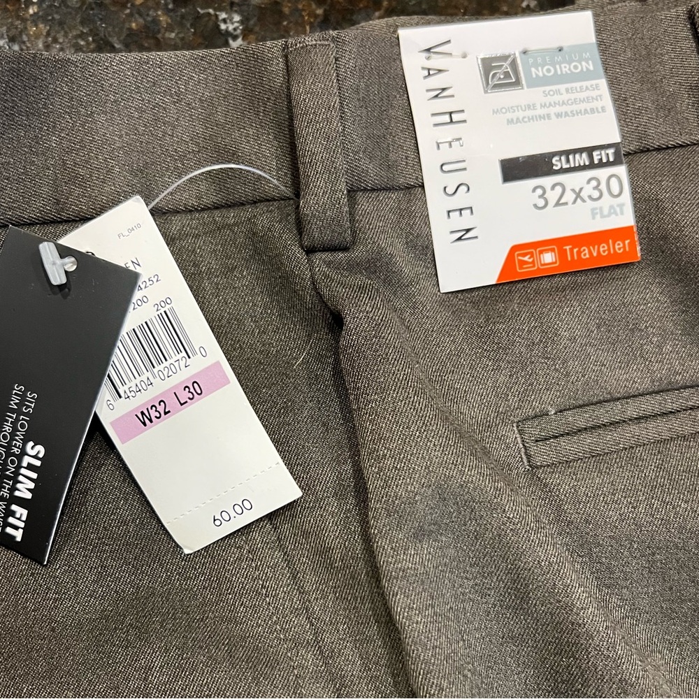 Van Heusen. Slim Fit. Brown dress pants. 
Size 32x30